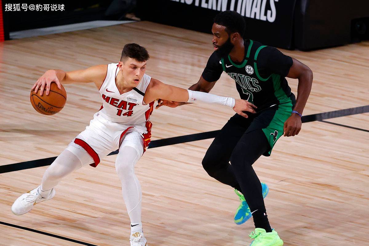 关于波士顿凯尔特人发布备战花絮,今晚更衣室发声,英超任务艰巨,赛程密集仍需轮换的信息 关于波士顿凯尔特人发布备战花絮,今晚更衣室发声,英超任务艰巨,赛程密集仍需轮换的信息